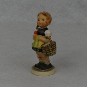 Vintage 60's GOEBEL Hummel Sister 98/0 EUC